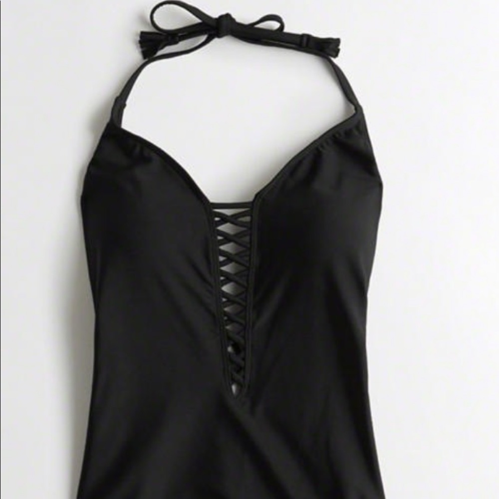 Hollister Halter Swimsuit 🔥🔥